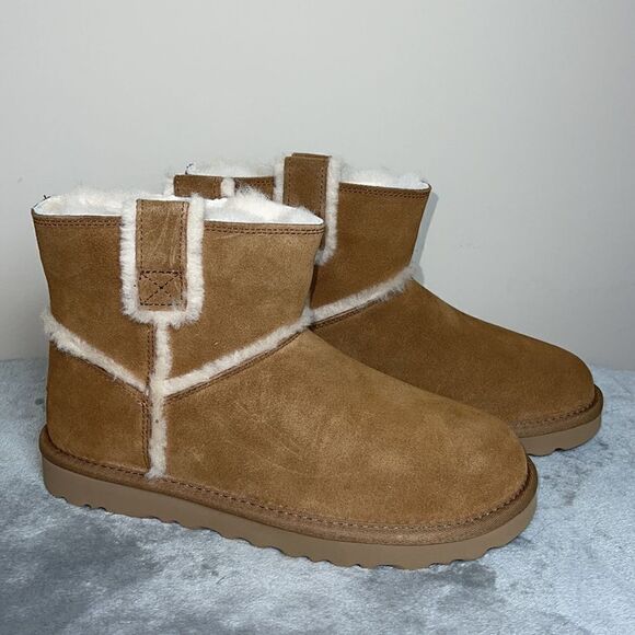 UGG Classic Mini Spill Seam Boot